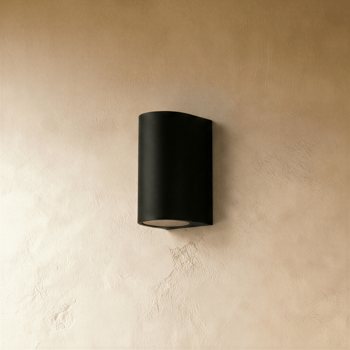 Prakash Outdoor Wall Lamp