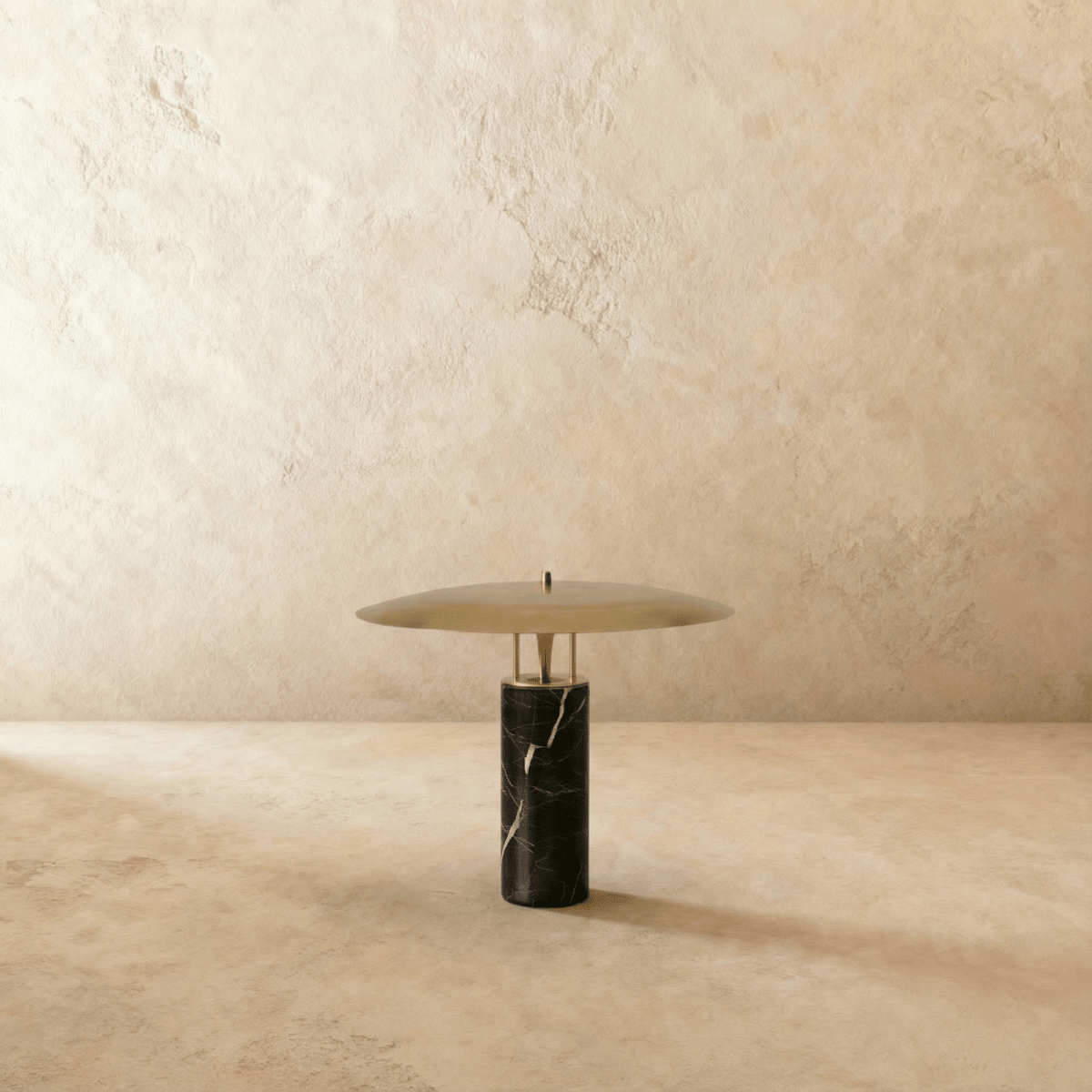 Pryvora Table Lamp