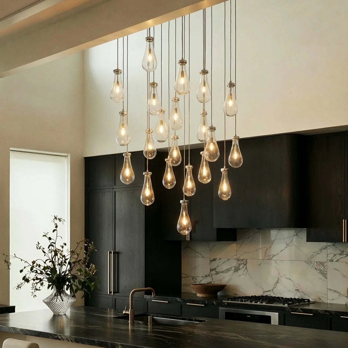 Pulcher Glass Tears Chandelier