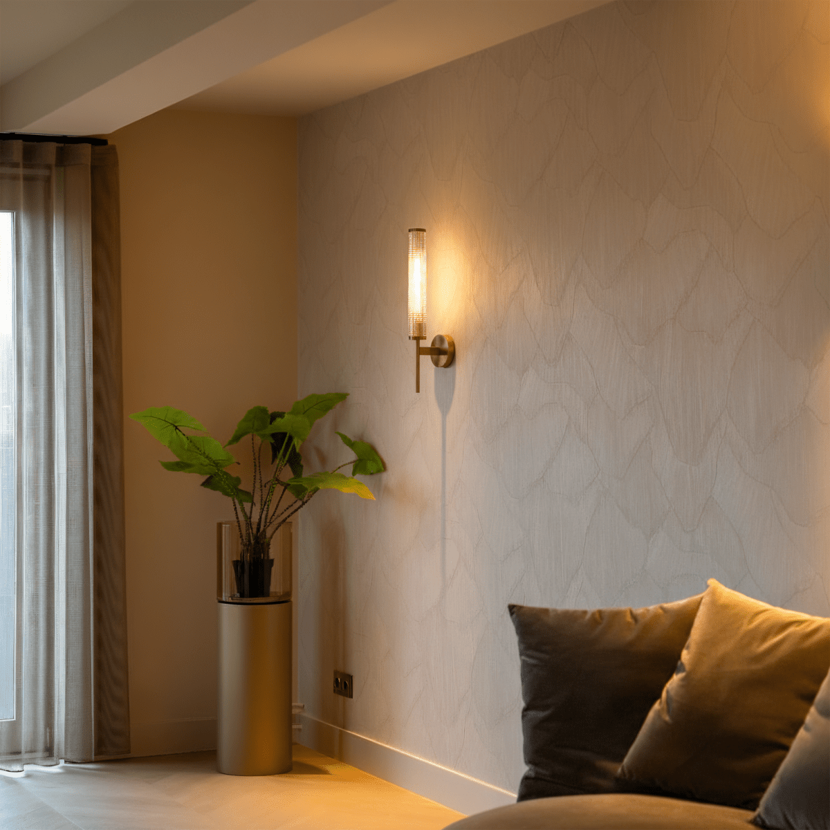 Pyra Wall Lamp
