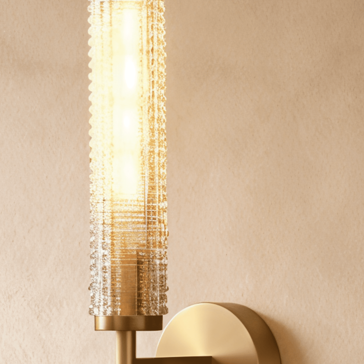 Pyra Wall Lamp
