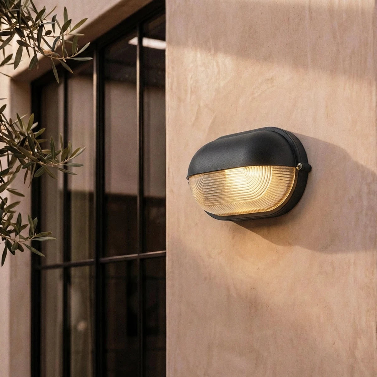 Radis Outdoor Wall Lamp