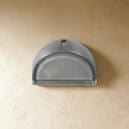 Radis Outdoor Wall Lamp