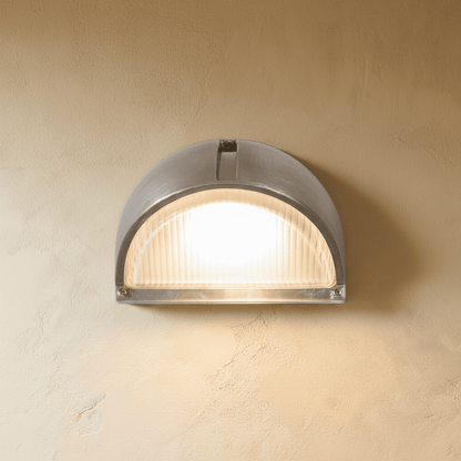 Radis Outdoor Wall Lamp