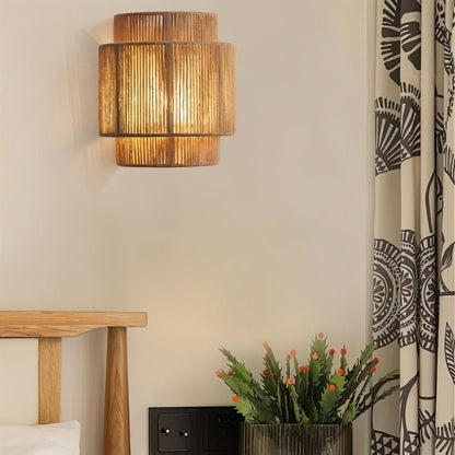 Rassa Wall Lamp