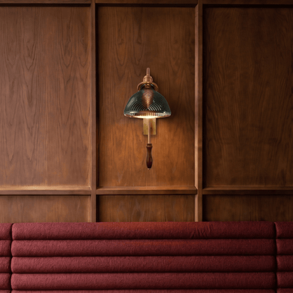 Revoer Wall Lamp