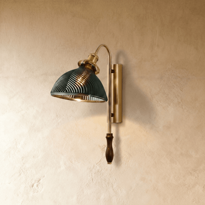 Revoer Wall Lamp