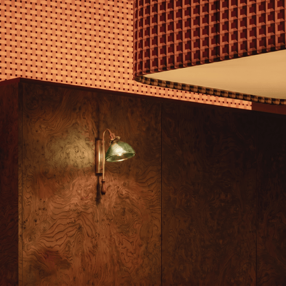 Revoer Wall Lamp