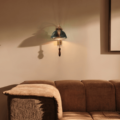 Revoer Wall Lamp