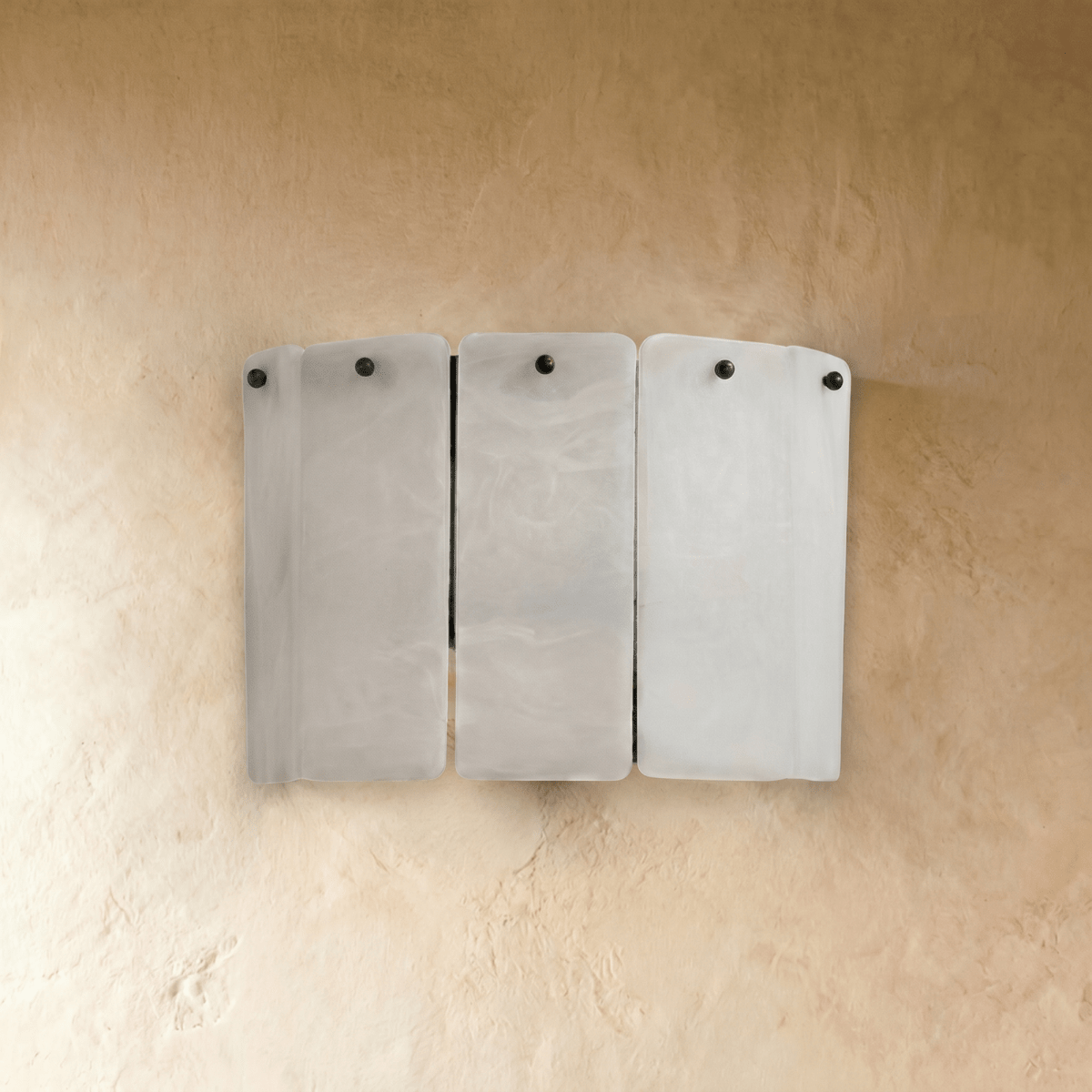 Rigal Wall Lamp