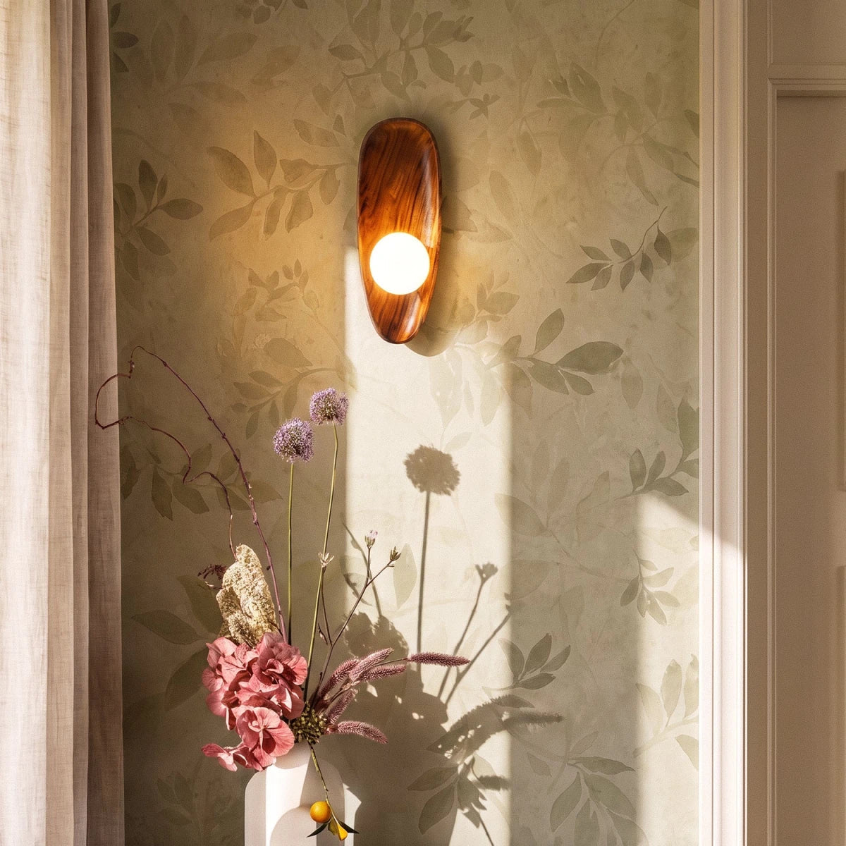 Roven Wall Lamp