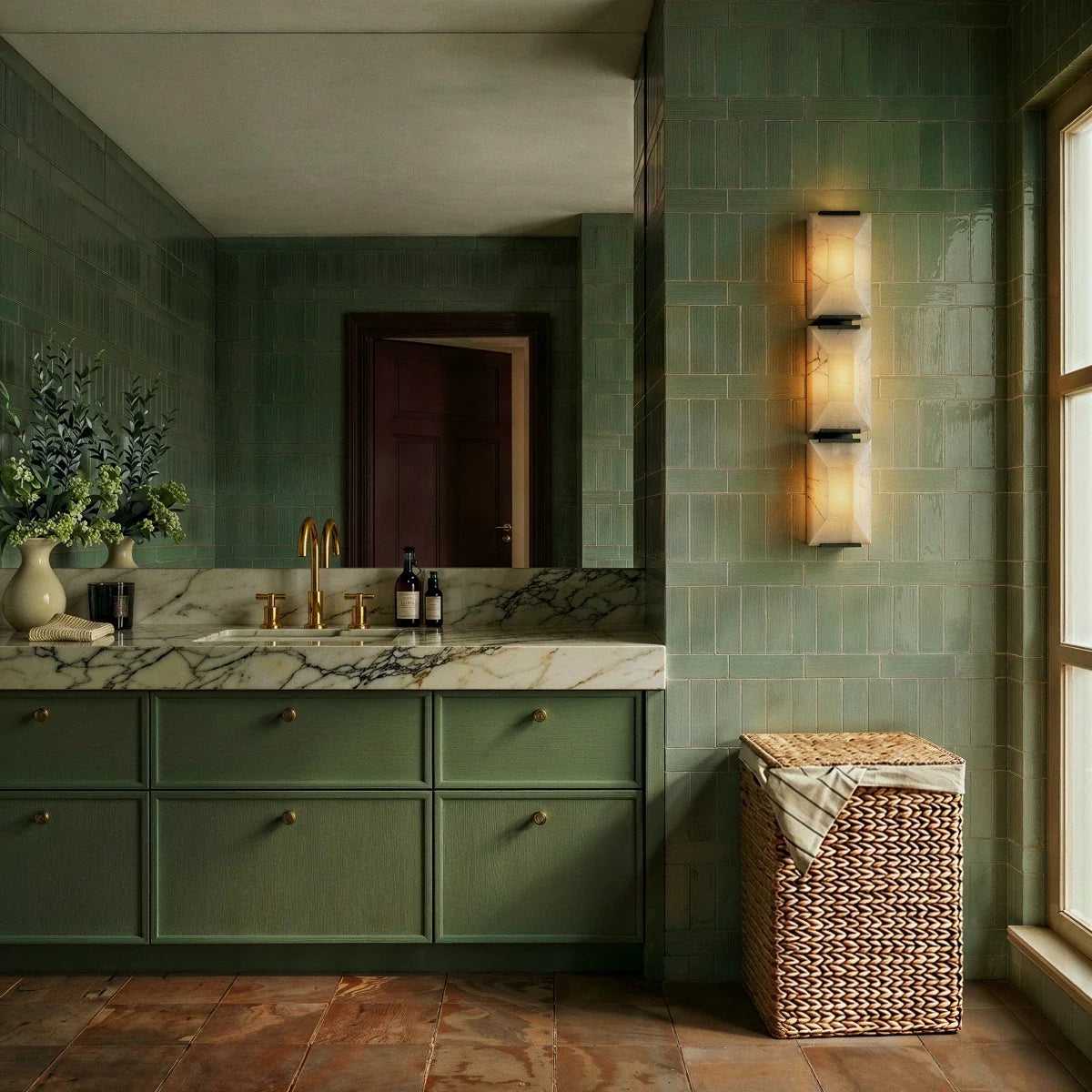 Sakhra Wall Lamp