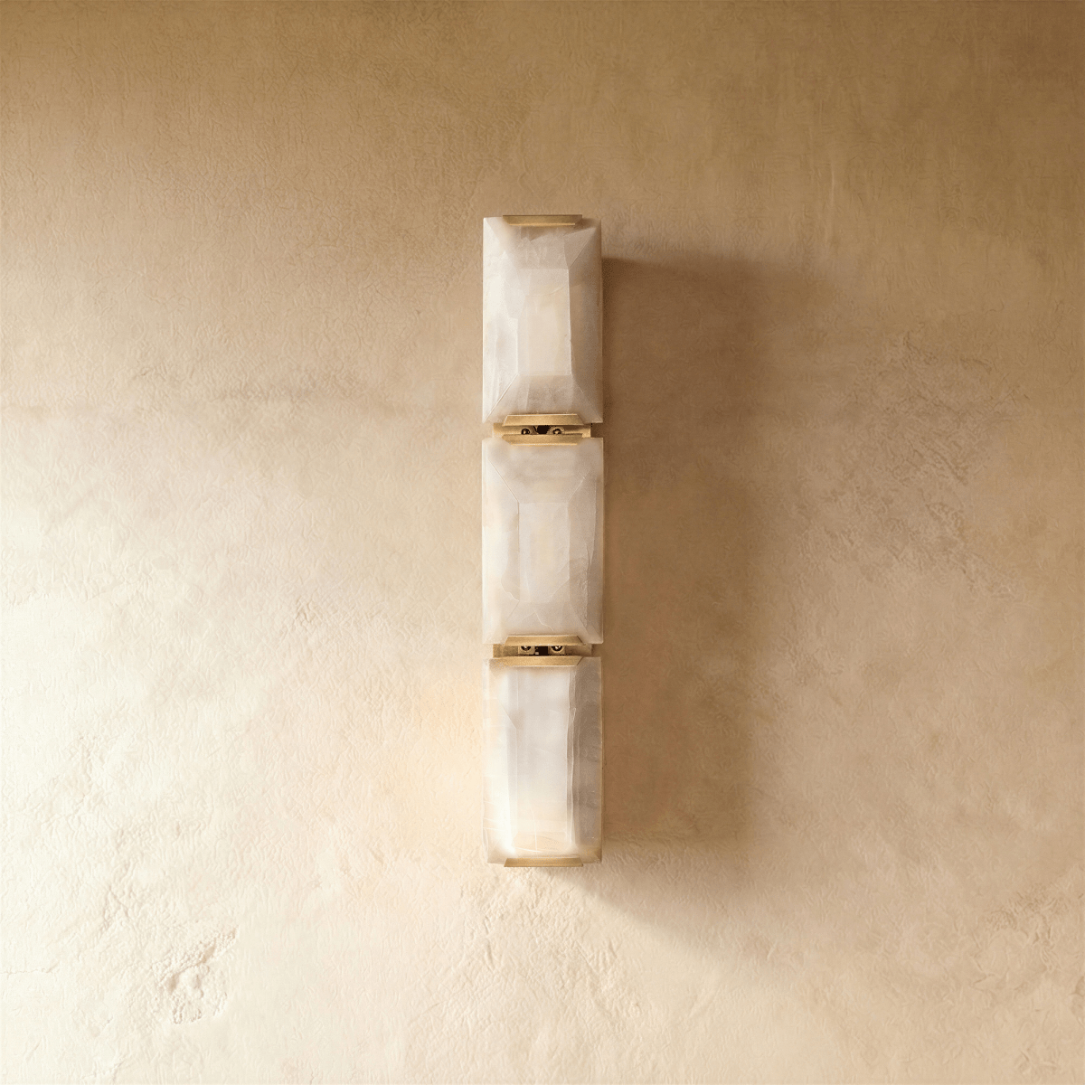 Sakhra Wall Lamp