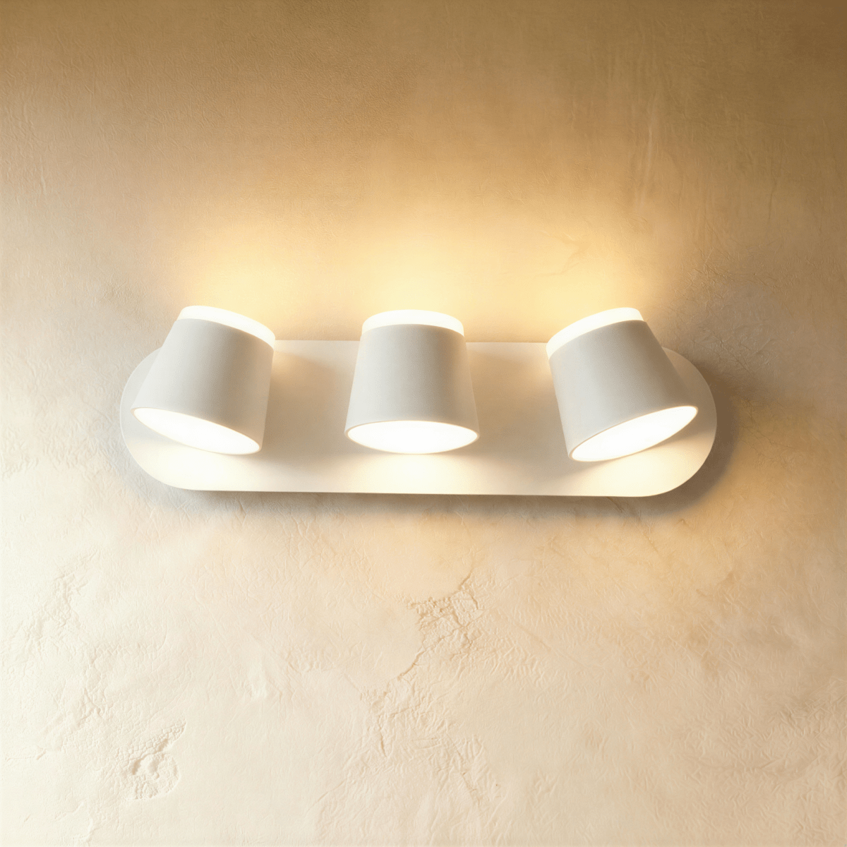 Sawar Wall Lamp