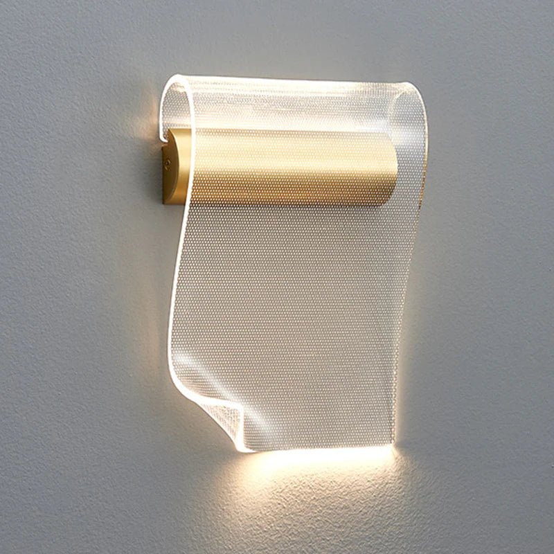 Sheets Wall Lamp