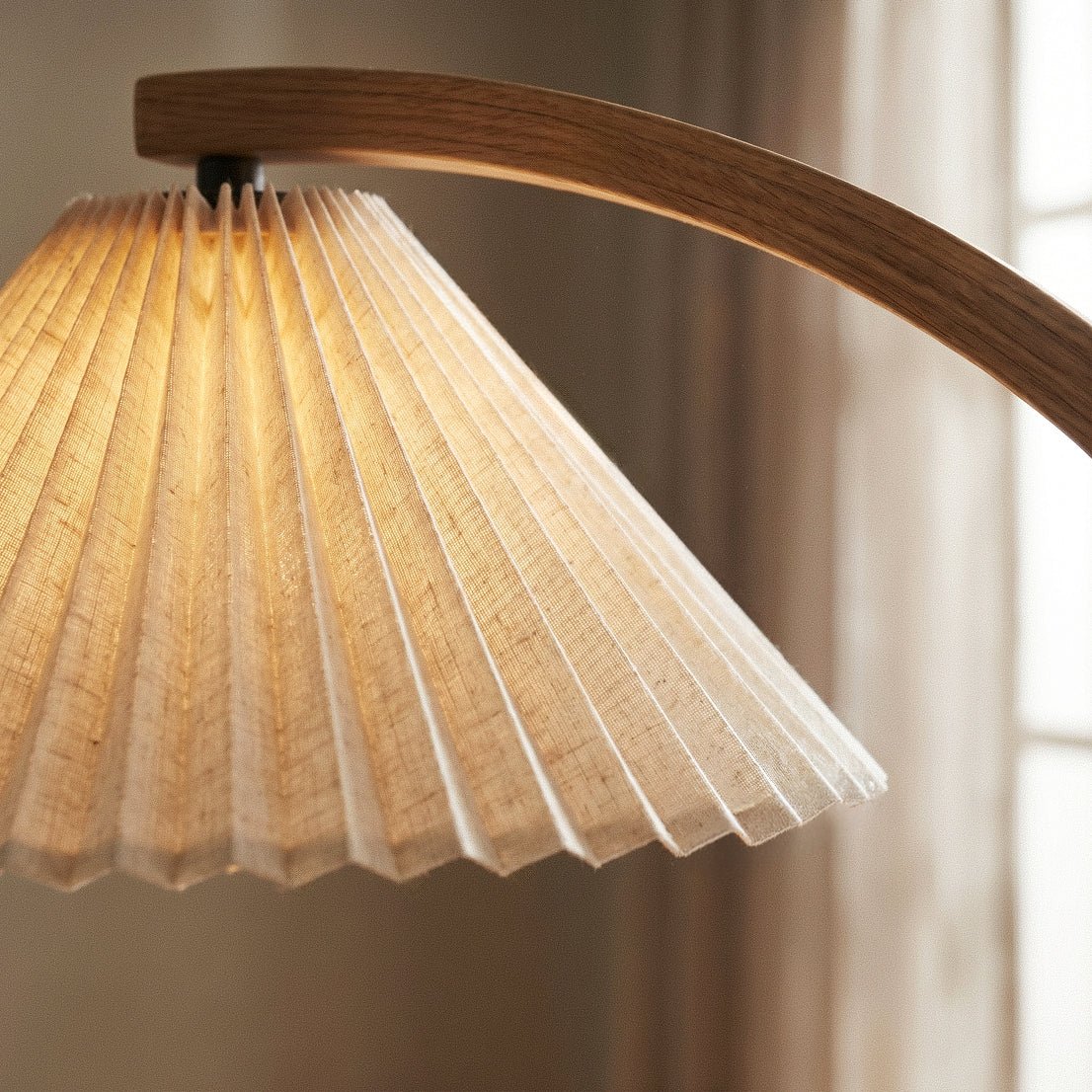 Skiastro Floor Lamp