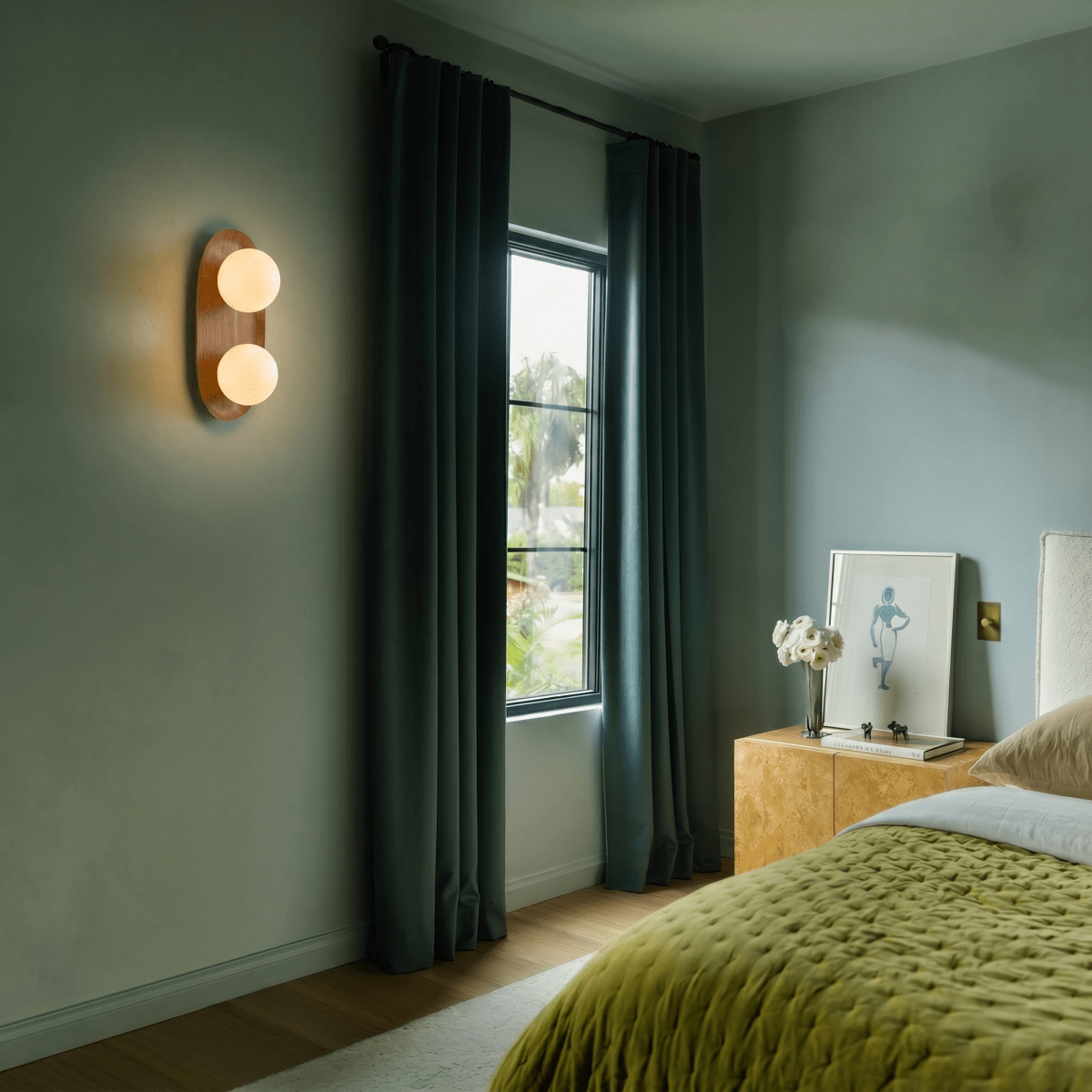 Solae Wall Lamp