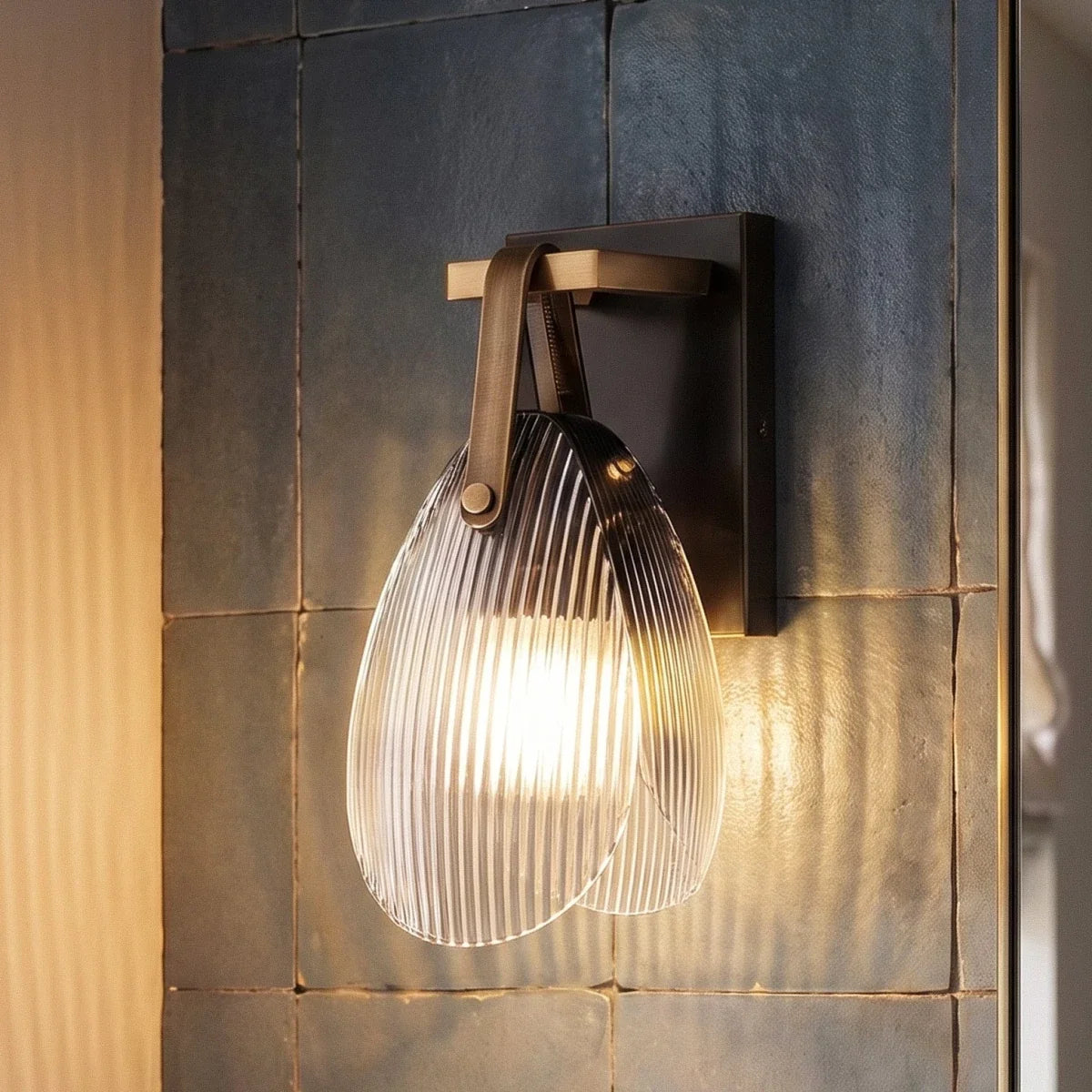 Solya Wall Lamp