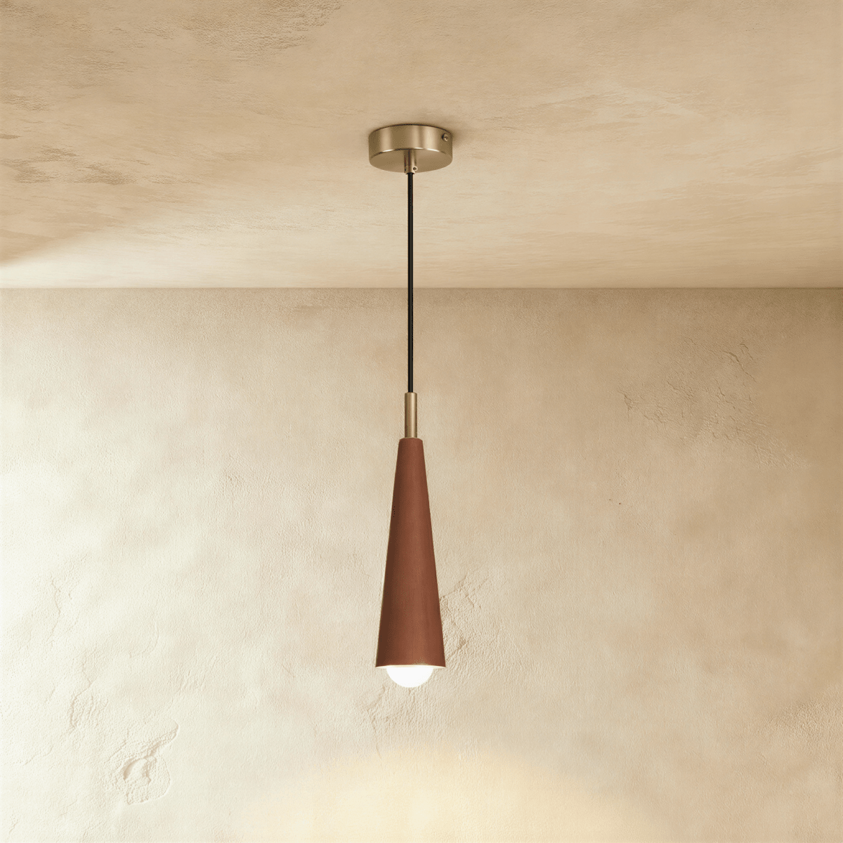 Svelora Pendant Light