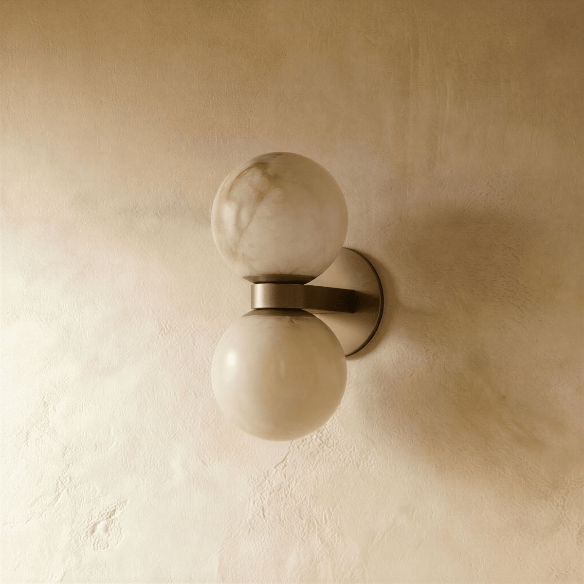 Syma Wall Lamp
