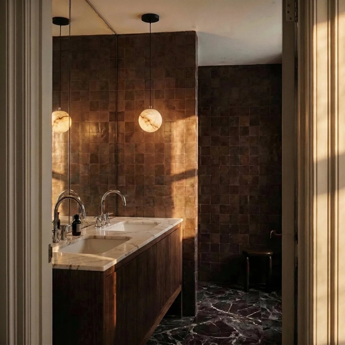 Tama Alabaster Chandelier Light