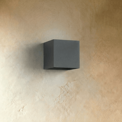 Tine Wall Lamp