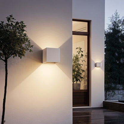 Tine Wall Lamp