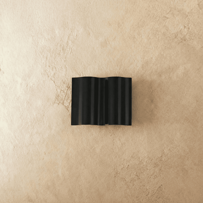 Trevis Outdoor Wall Lamp