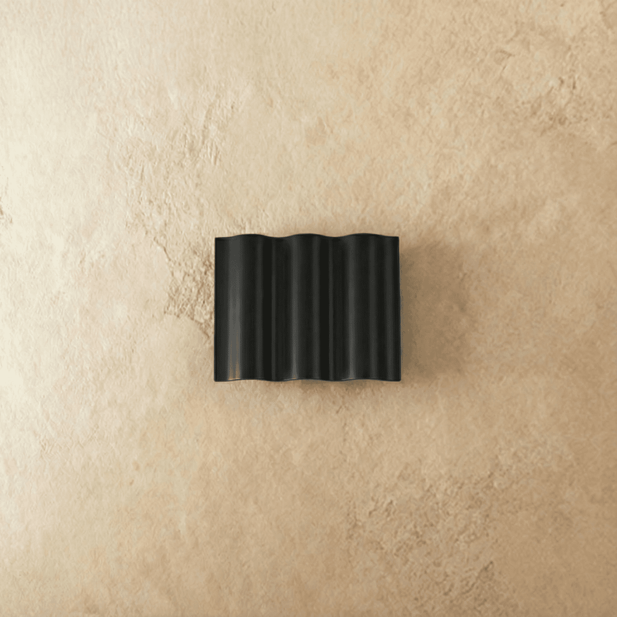 Trevis Outdoor Wall Lamp