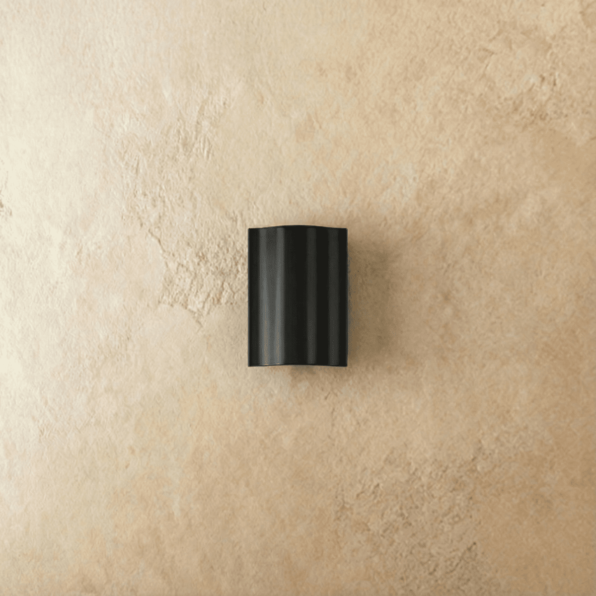 Trevis Outdoor Wall Lamp