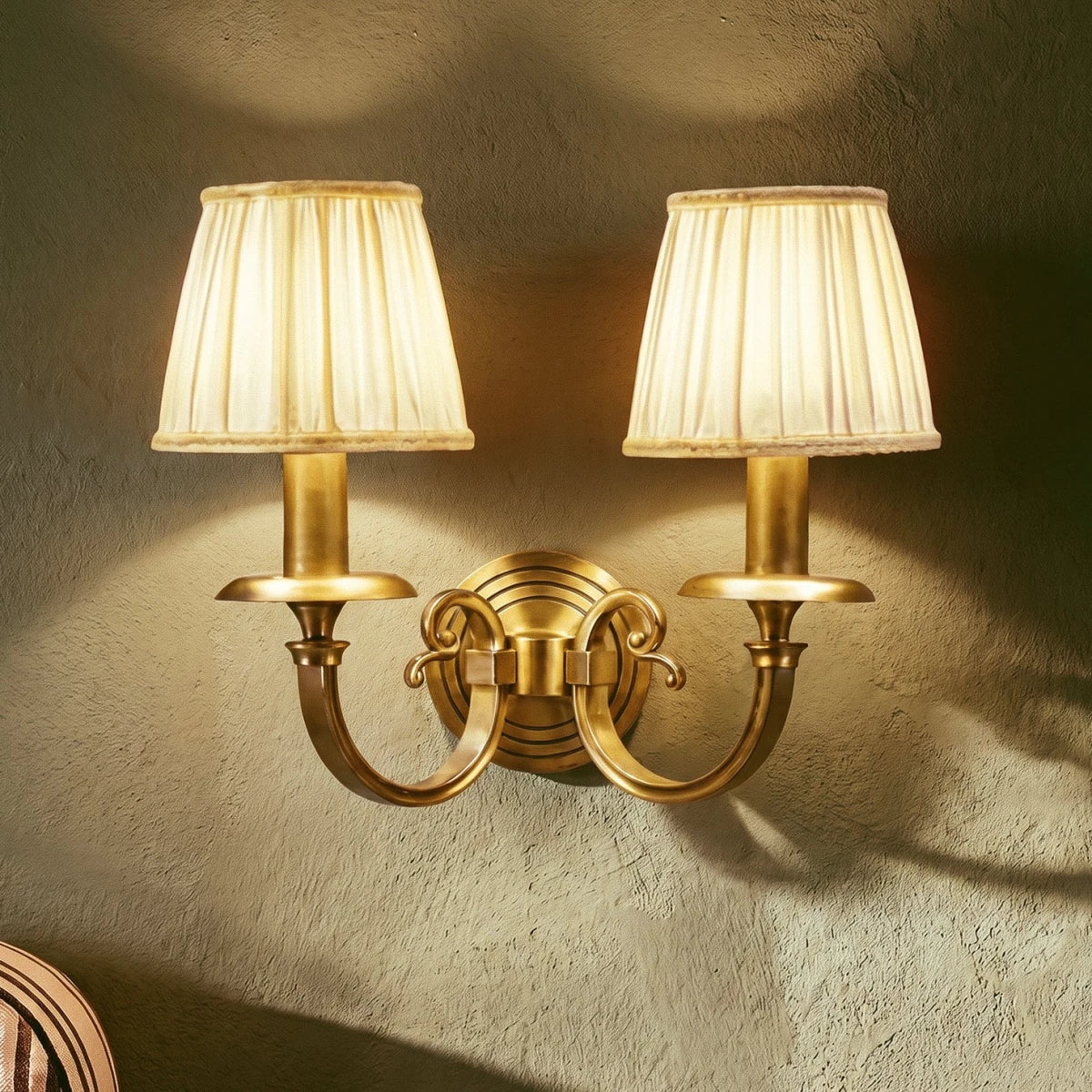 Uloma Wall Lamp