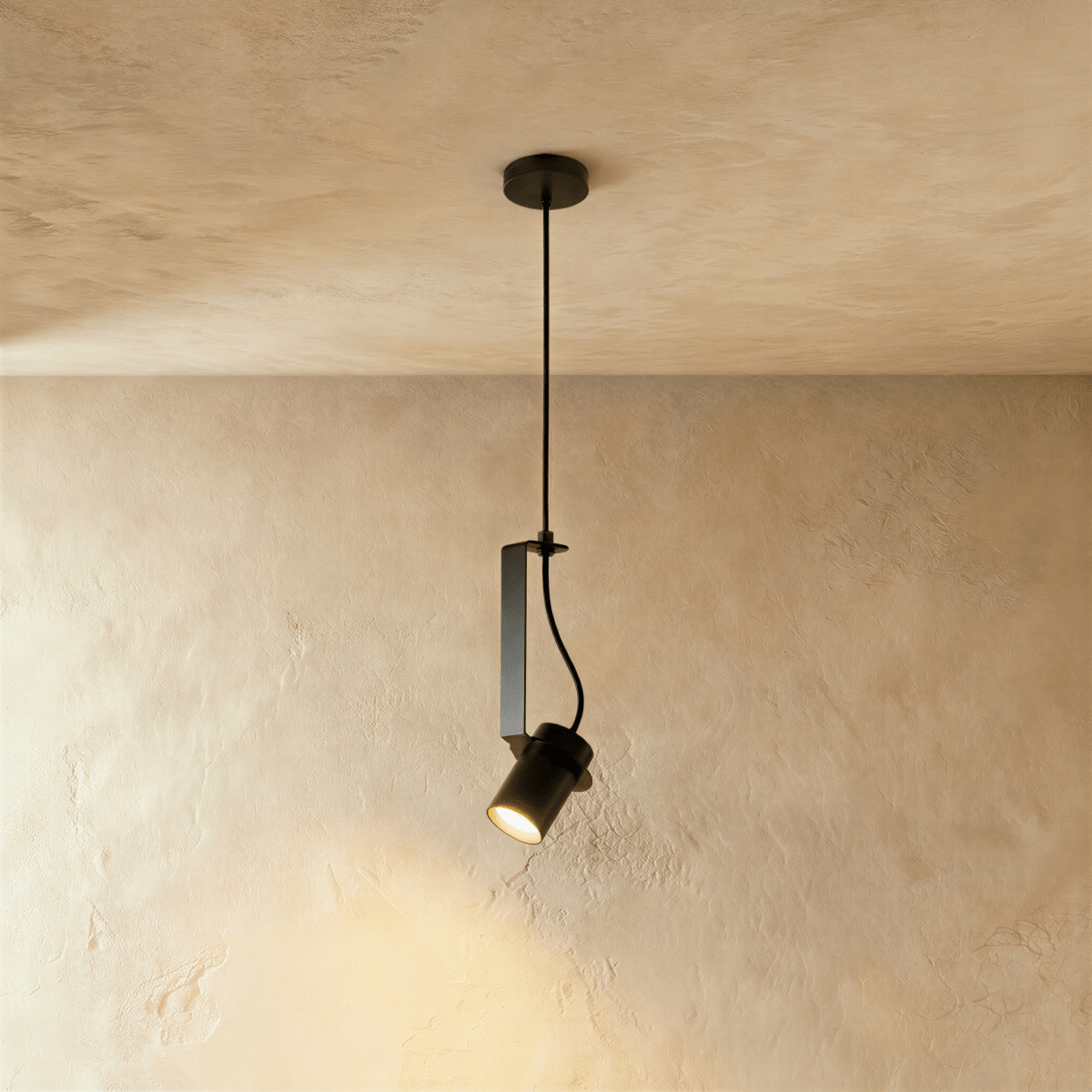 Ultria Pendant Light