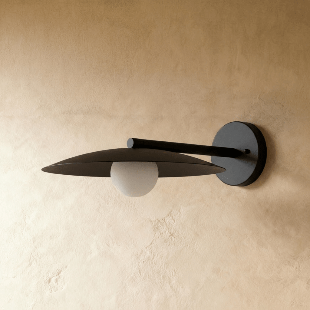 Orelis Wall Lamp