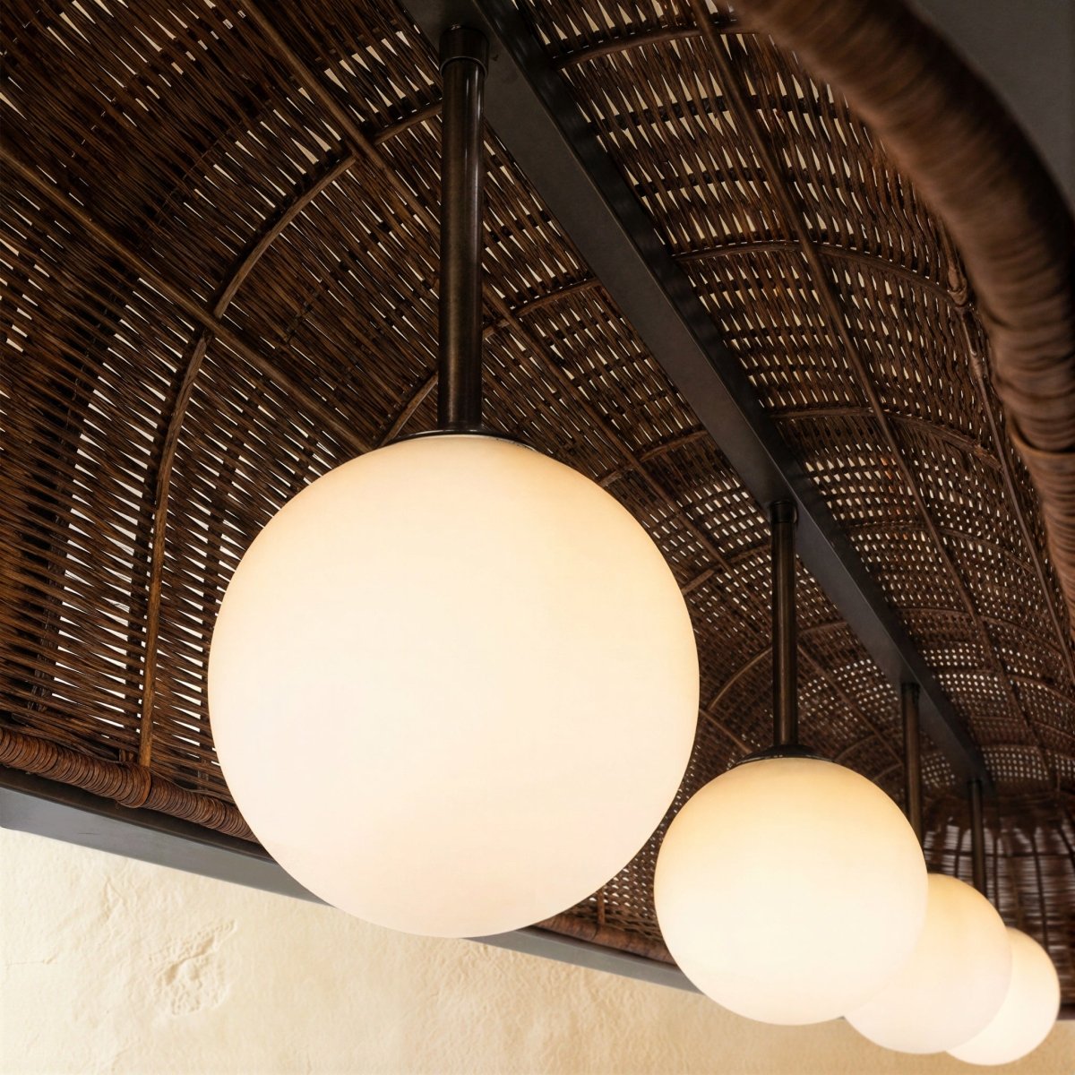 Vetra Pendant Light