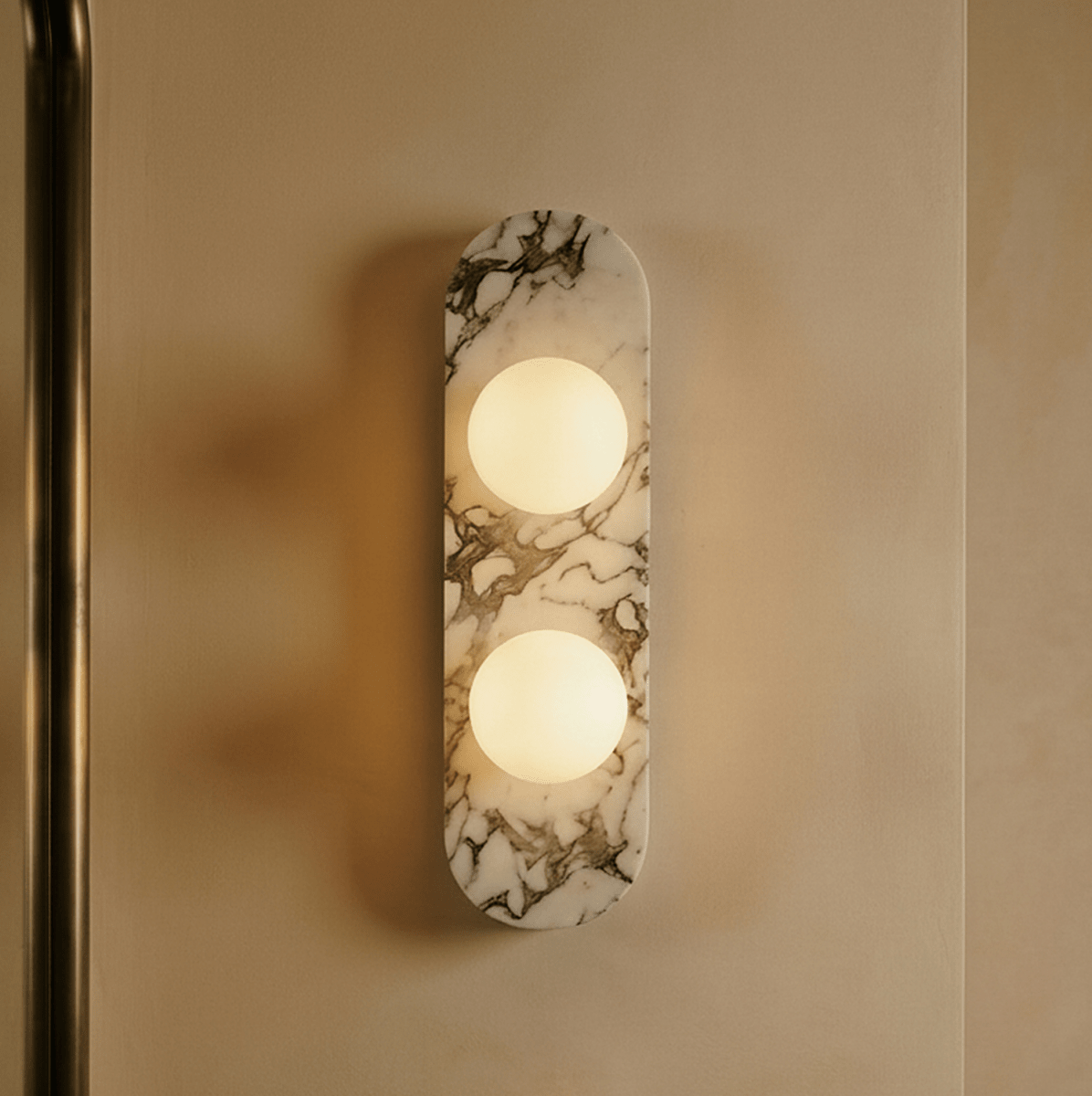 Voktra Wall Lamp