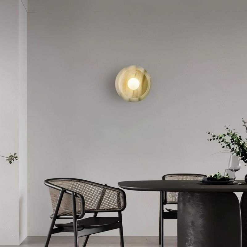 Vornix Wall Lamp