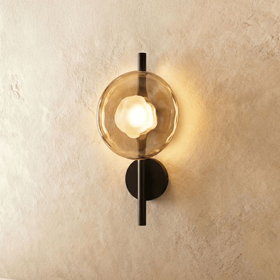 Vynestris Wall Lamp