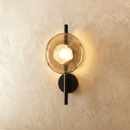 Vynestris Wall Lamp