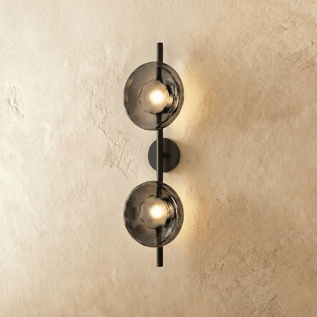 Vynestris Wall Lamp