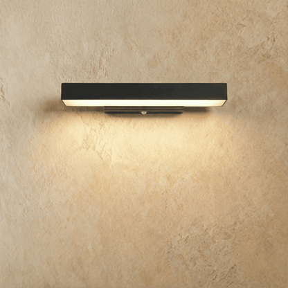 Vynova Outdoor Wall Lamp