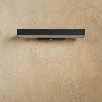 Vynova Outdoor Wall Lamp
