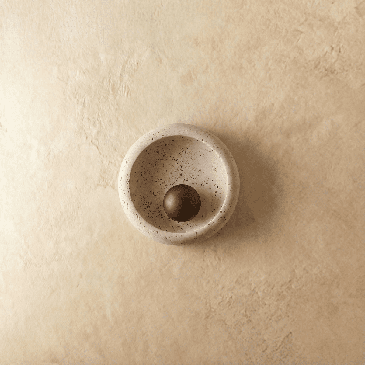Yalka Travertine wall lamp