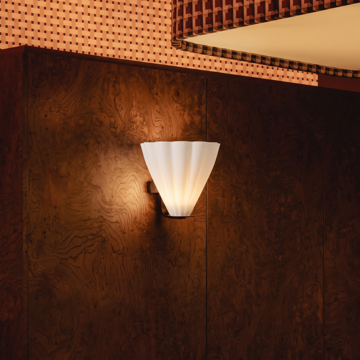 Zyvo Wall Lamp